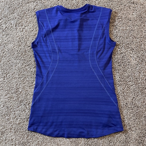 Athleta Pacifica Illume UPF Fitted Tank Purple Rashguard Women’s Size Small EUC - Picture 3 of 8